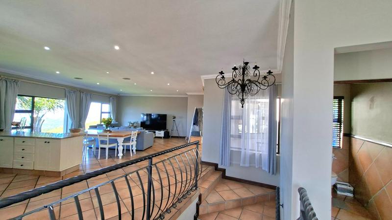 4 Bedroom Property for Sale in Avonddans Western Cape